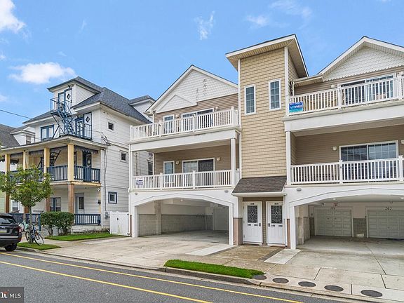 2nd image of 220 E Poplar Ave #203