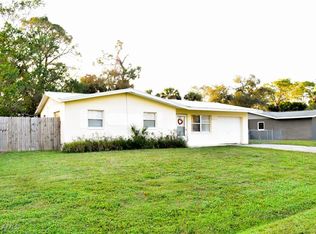 1811 Beachwood Dr, North Fort Myers, FL 33903