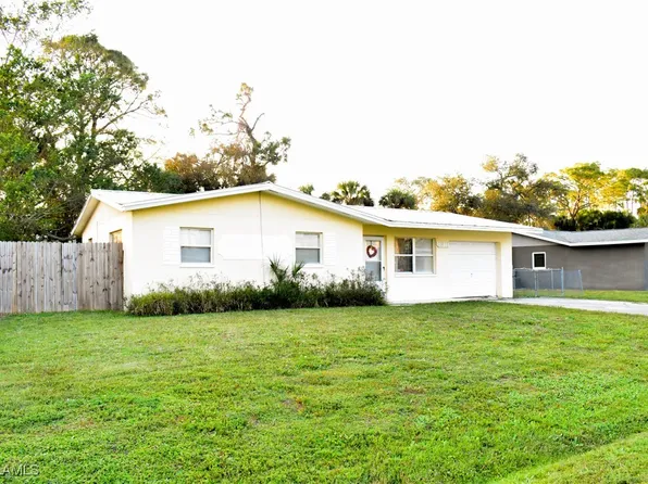 1811 Beachwood Dr, North Fort Myers, FL 33903
