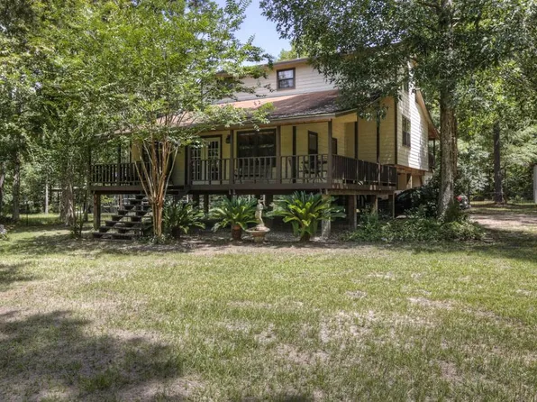 1400 Hill Rd, Willis, TX 77378