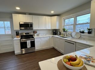 121 Jasper Pl, Alexandria, VA 22304