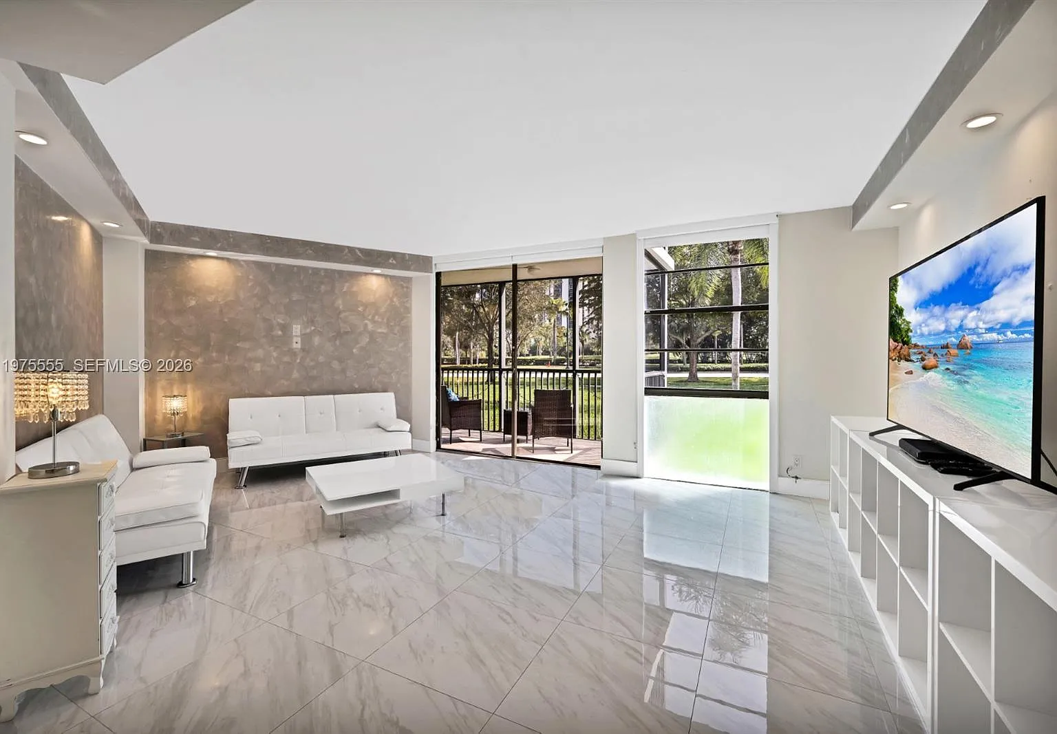 Bravura Ii Condo — Photo 4
