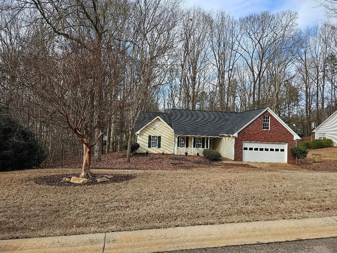 3 bed, 1675 sqft, $1,900 — Photo 1