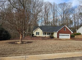 1651 White Oak Dr, Winder, GA 30680