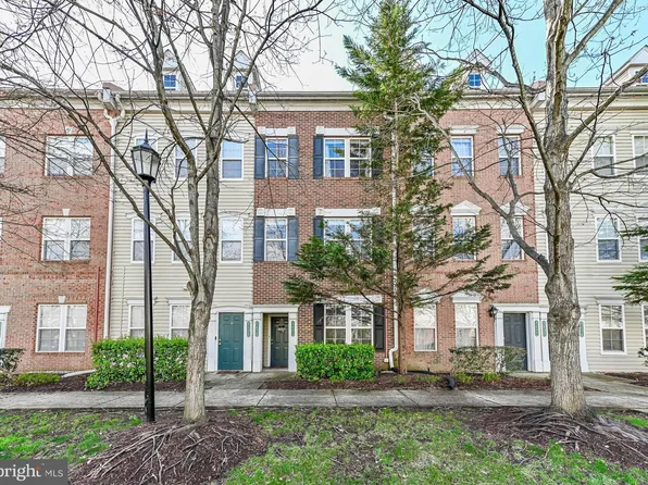 42526 Mayflower Ter, Ashburn, VA 20148