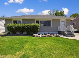 2906 Russell Dr NE, Cedar Rapids, IA 52402