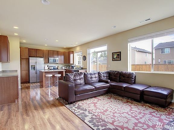 4th image of 1738 178th Street Ct E
