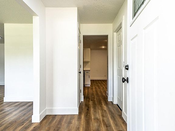 4th image of 8223 IRELAND Drive