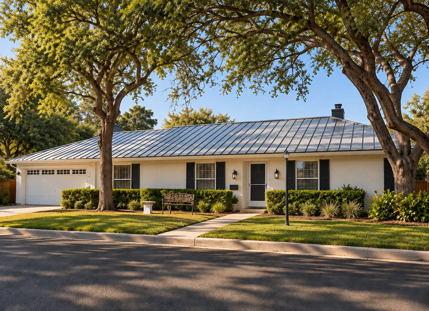 408 Lamar Ave — Photo 1