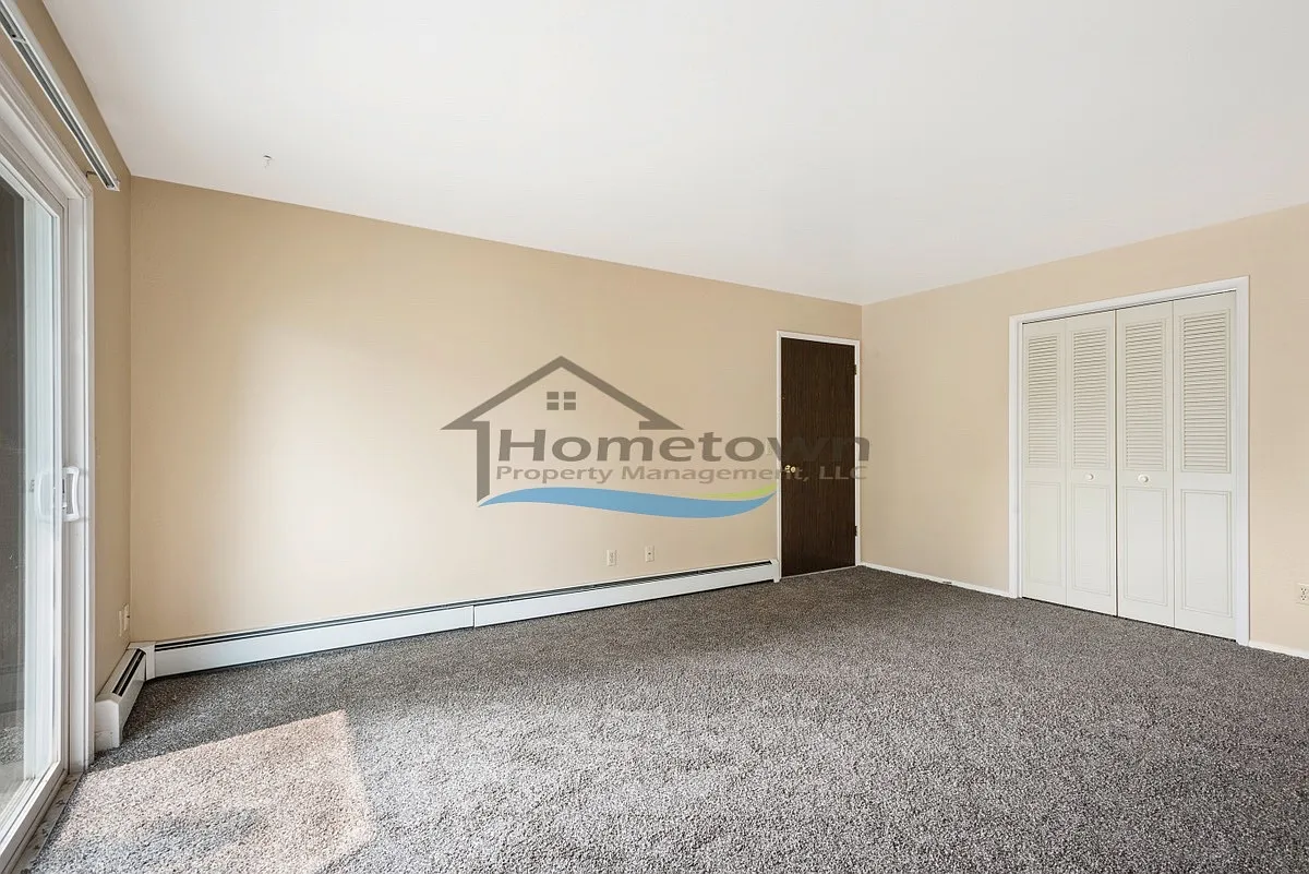 2 bed, 975 sqft, $1,250 — Photo 4
