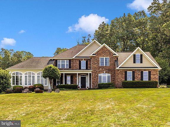 2nd image of 3300 Dornoch Dr