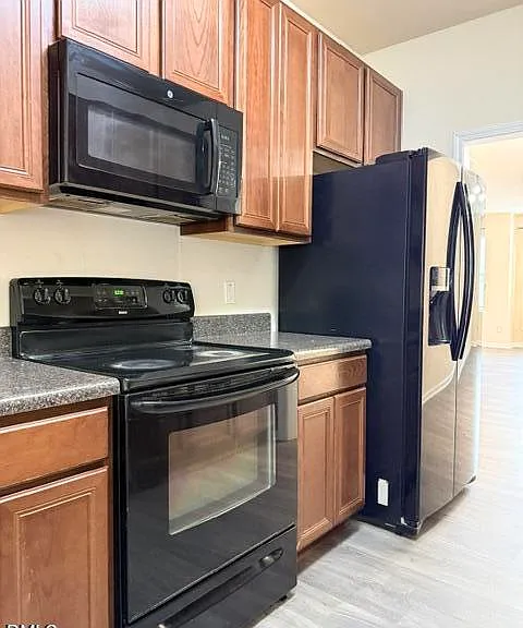 806 Carpenter Glenn Dr — Photo 16