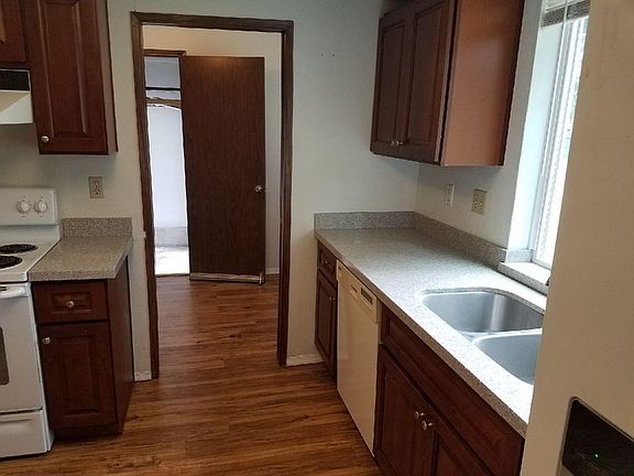 5th image of 6302-6304 79th St W #1