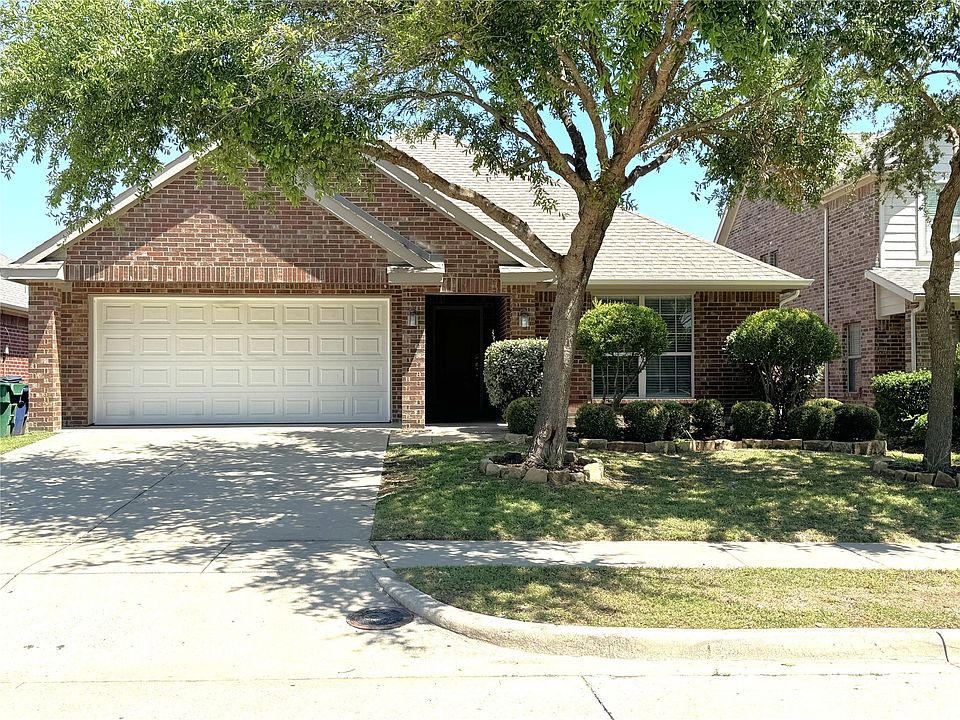 1st image of 816 Hardwood Dr