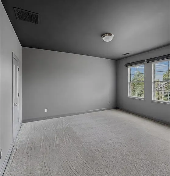 1915 Skyfall Cir NE — Photo 22