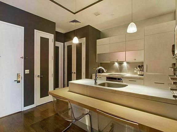 4th image of 11 E 36th St #6603