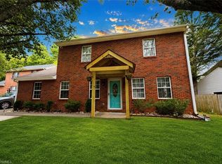 605 Sir Knight Ct, Clemmons, NC 27012