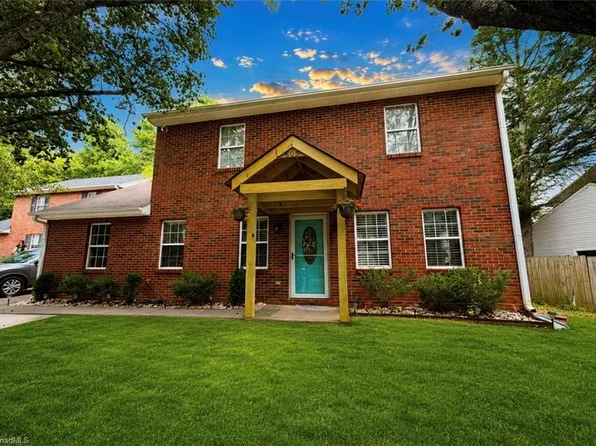 605 Sir Knight Ct, Clemmons, NC 27012