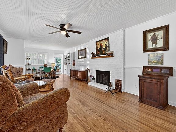 5th image of 188 Hillendale Dr