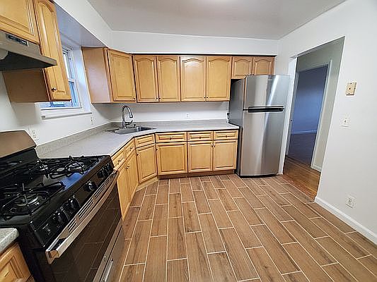 2nd image of 32-11 41st St #3B