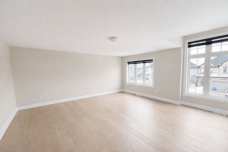Kitchener House for rent - 4 Bedrooms — photo 13
