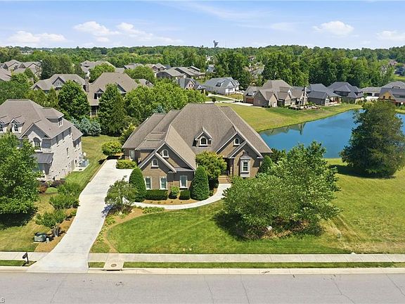 2nd image of 1340 Cappoquin Way
