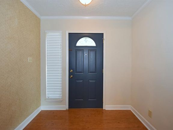 3rd image of 4622 Jefferson St