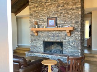 5688 Eagle Rock Ct, Santa Rosa, CA 95409