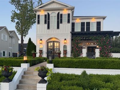 102 NE F St, Bentonville, AR, 72712