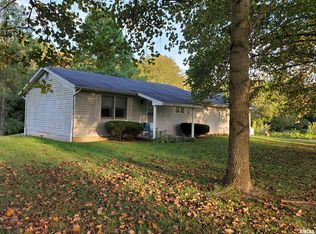 3868 Felicia Rd, Pinckneyville, IL 62274