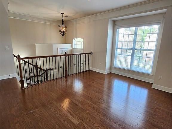 4th image of 2363 Millhaven St SE