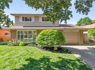 20 San Marino Cres, Hamilton, ON L9C 2B7