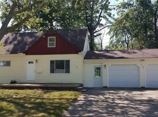 220 Berkshire Rd, Avon Lake, OH 44012