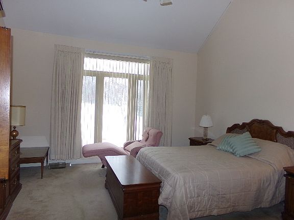 5th image of 9245 Nagle Ave #60