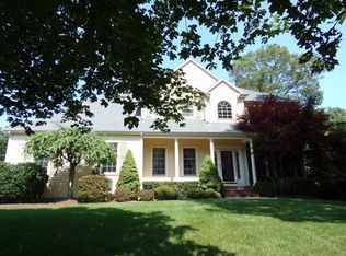 20 Carriage House Ln, Mansfield, MA 02048