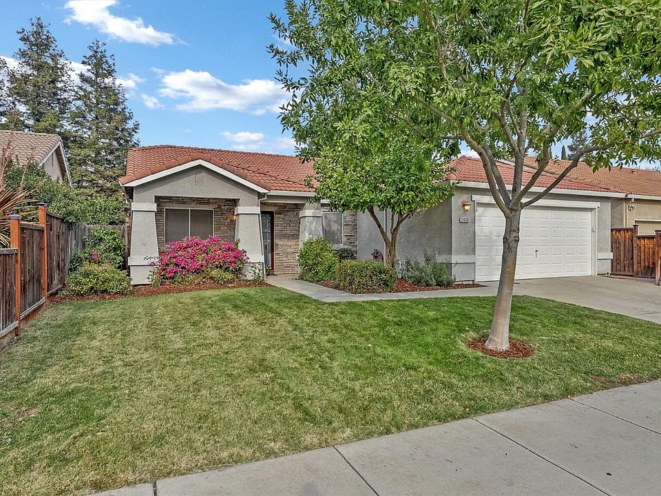 2nd image of 2439 Carol Ann Dr