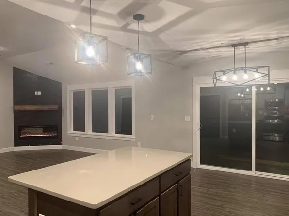 4819 Plumthicket Dr, Manhattan, KS 66503