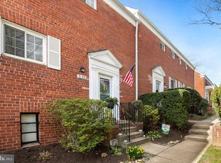3132 Wellington Rd, Alexandria, VA 22302