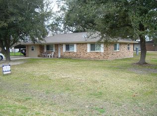 3060 County Road 145, Alvin, TX 77511