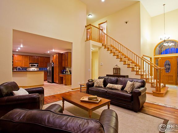 5th image of 352 N Shore Cir