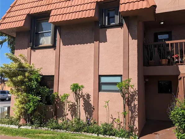 6455 W 27th Ave #44-11, Hialeah, FL 33016