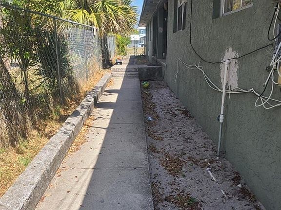 4th image of 817 5th Street