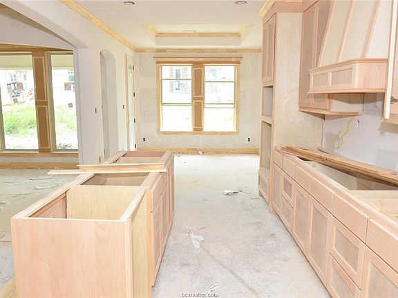 5th image of 4014 Eskew Dr