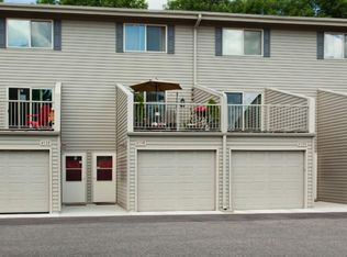 4110 Skylark Ln, Eagan, MN 55122