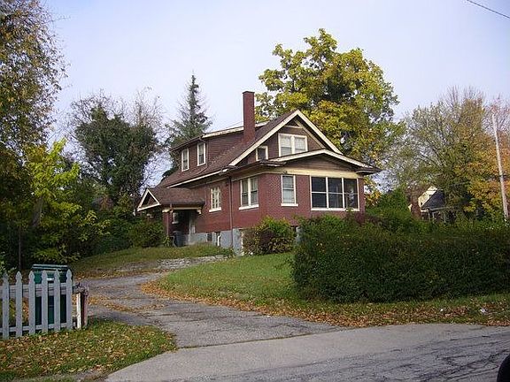 2nd image of 1435 Franklin Ave