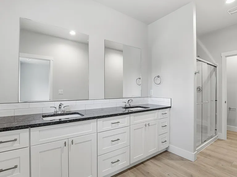 661 N Creative Way — Photo 8