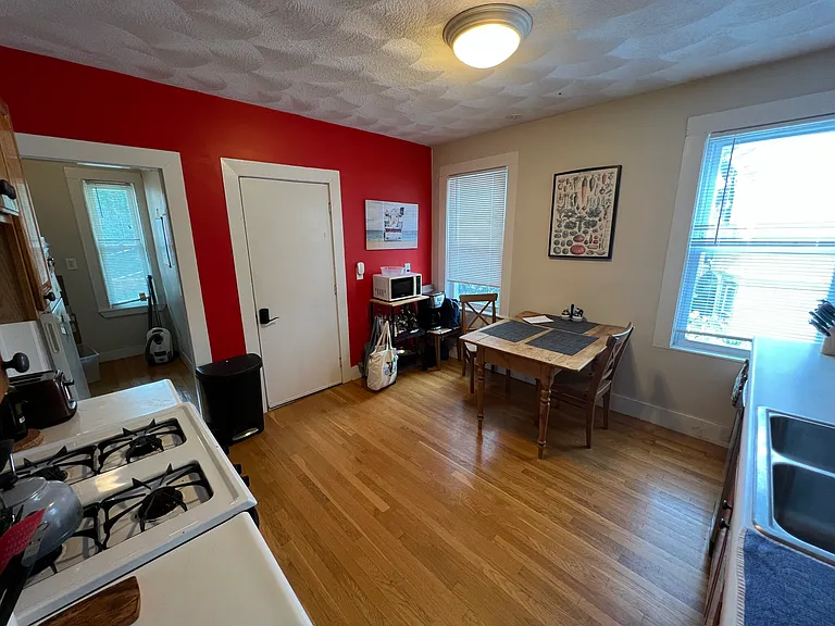 24 Ellington Rd #1R — Photo 15
