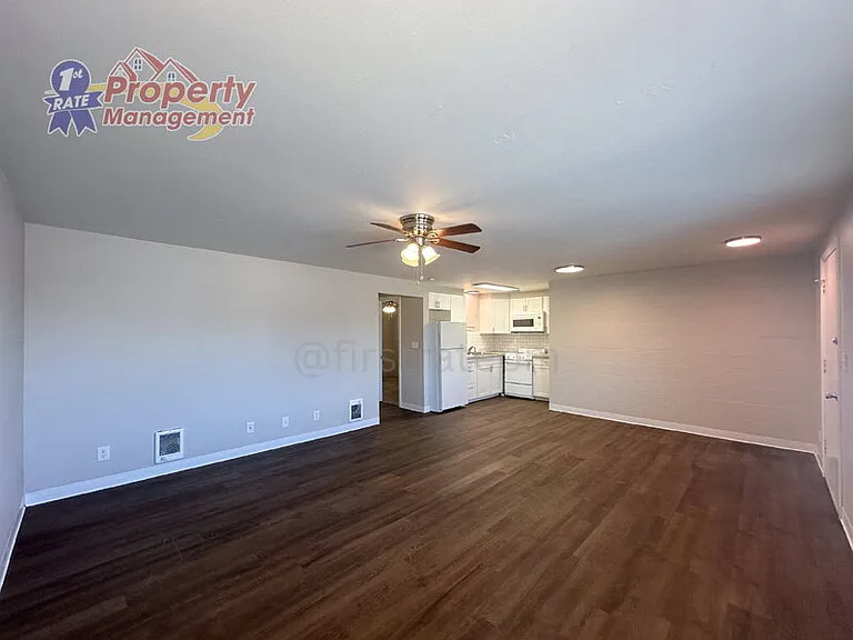 1215 W Beacon St — Photo 4