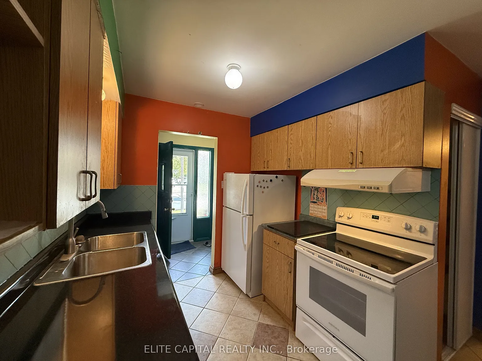 3 bed, $2,600 — Photo 4