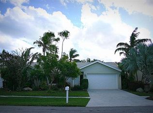 324 Sequoia Ln, Boca Raton, FL 33487